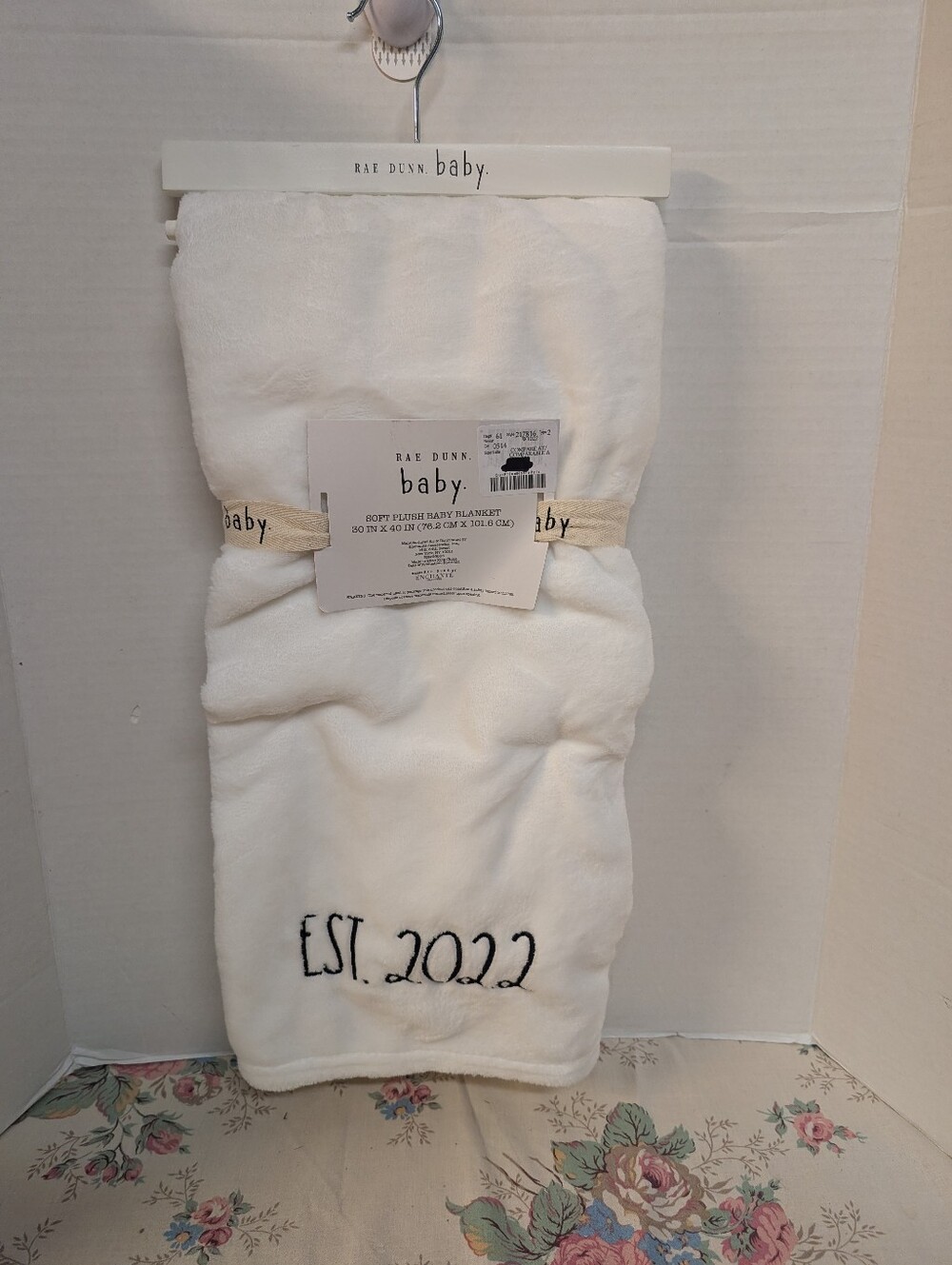 New With Tags Rae Dunn Baby 30" x 40" Soft Plush White Baby Blanket Toss Throw
